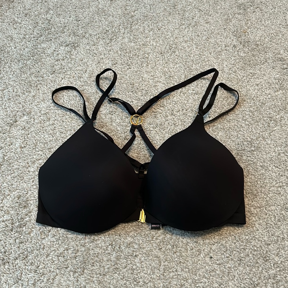 Victoria secret 32DD black uplift plunge strappy back black bra‎
